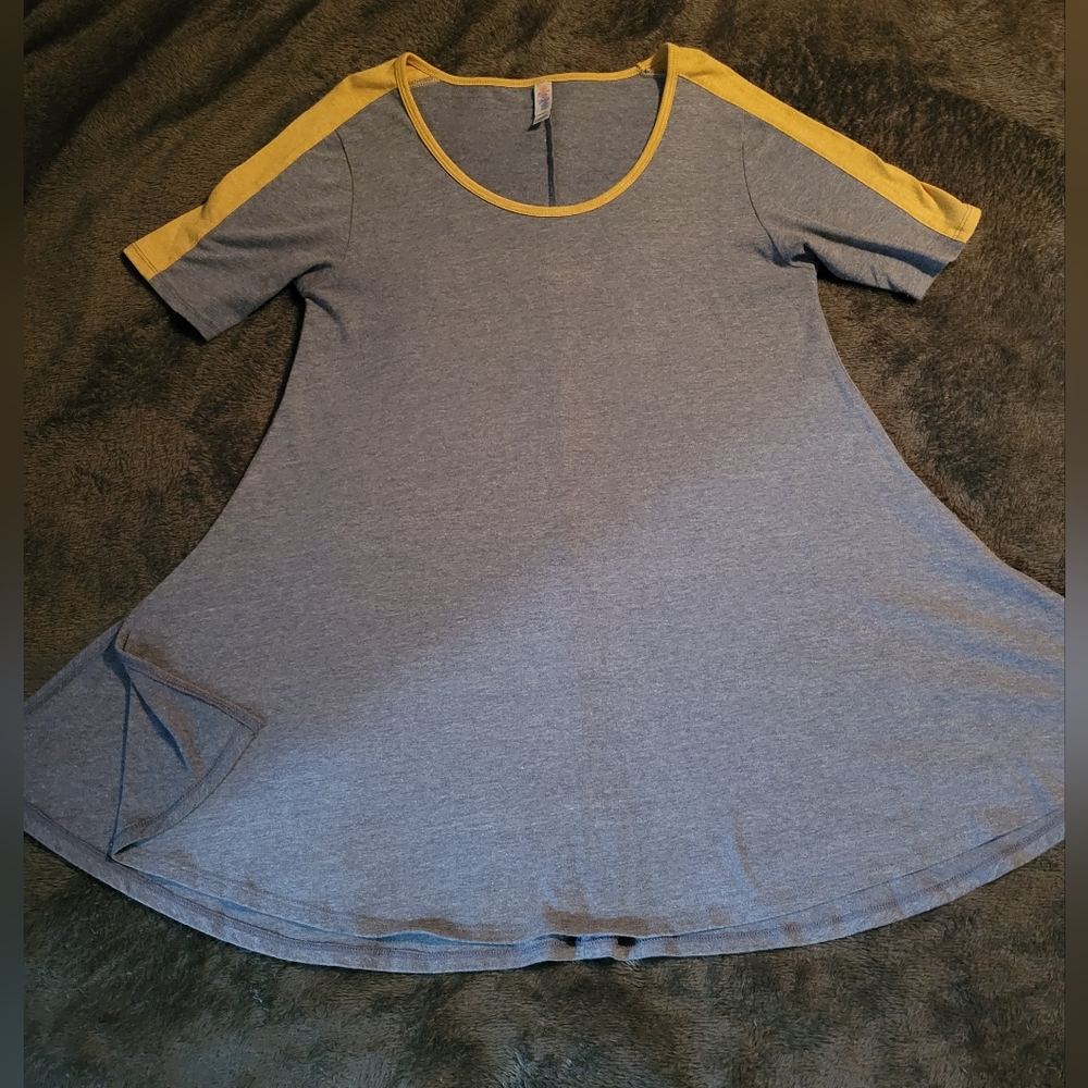 Lularoe Perfect Tee